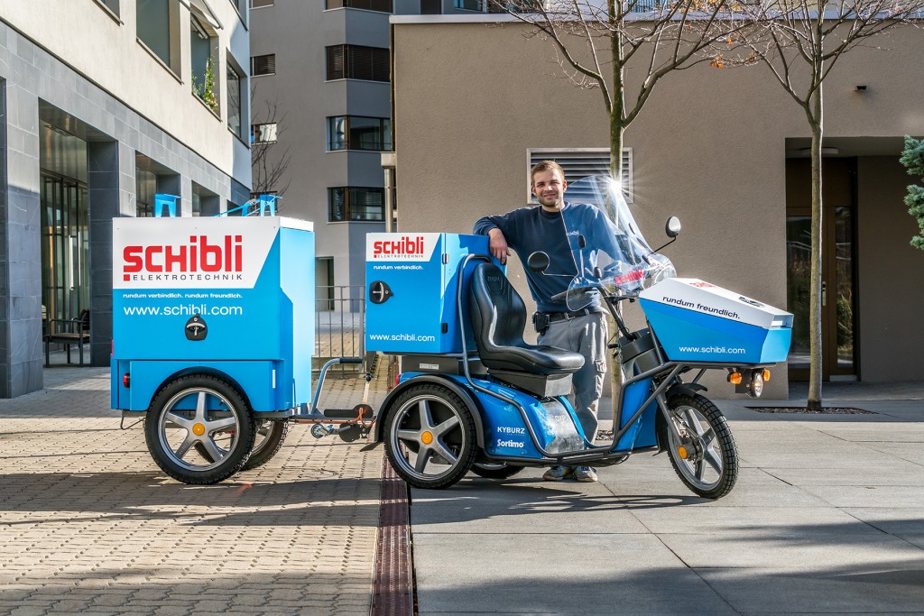 KYBURZ DXS elektrisches Servicefahrzeug für Schibli